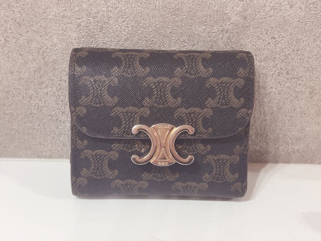 レザー/トリオンフ/スモール/三つ折り財布/ブラウン/ゴールド金具 楽天市場】【本物保証】 箱・布袋付 超美品 セリーヌ CELINE